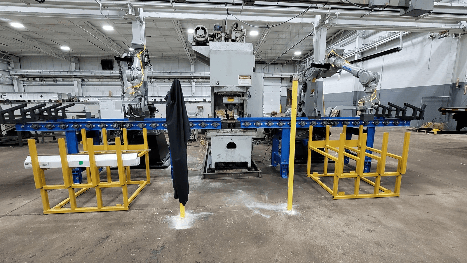 Robotic machine tending system