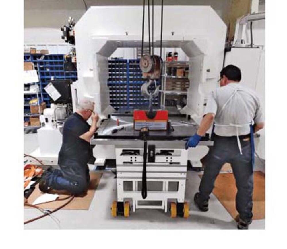 Assembly of a large press frame for a pressure vessel application